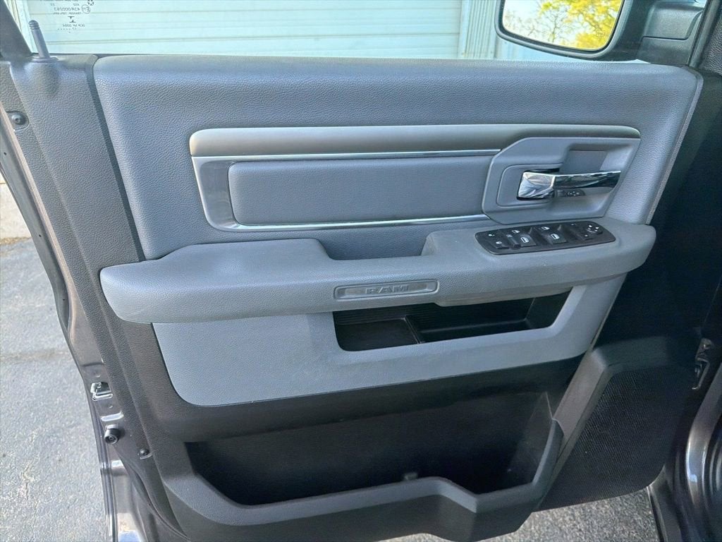 2018 RAM 1500 SLT Quad Cab 4x2 6'4" Box