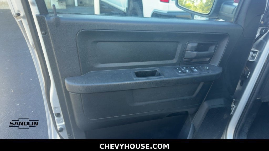 2018 RAM 1500 Tradesman Crew Cab 4x2 5'7" Box
