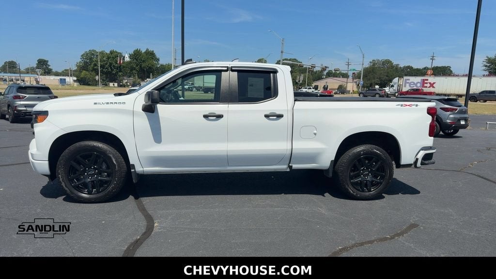 2024 Chevrolet Silverado 1500 Custom