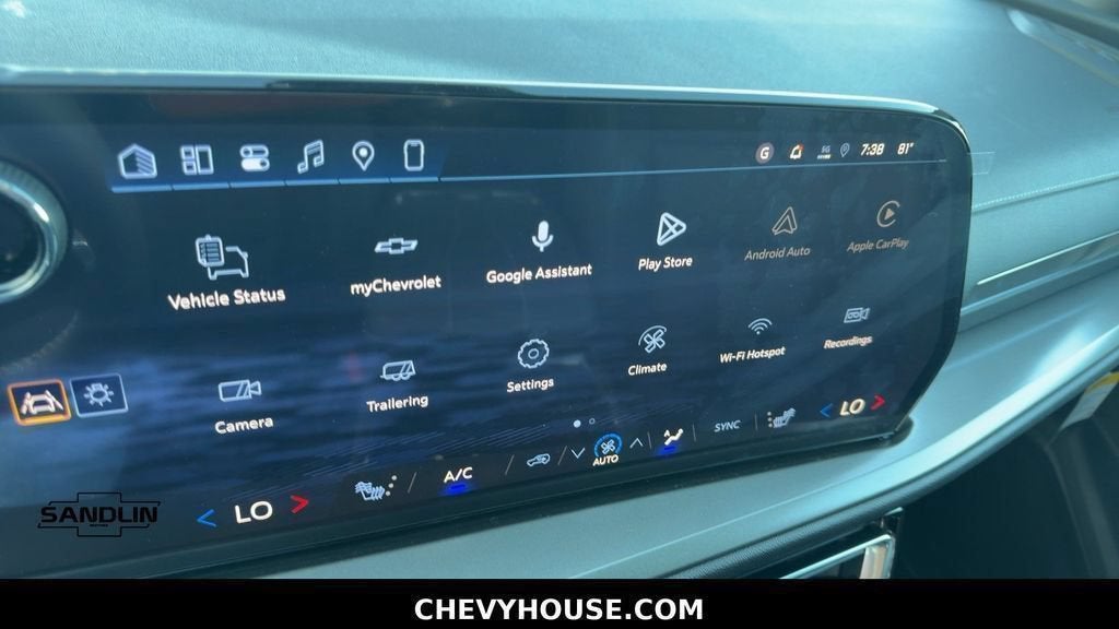 2027 Chevrolet Traverse LT