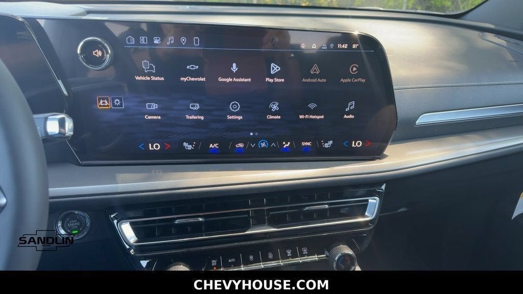 2027 Chevrolet Traverse LT