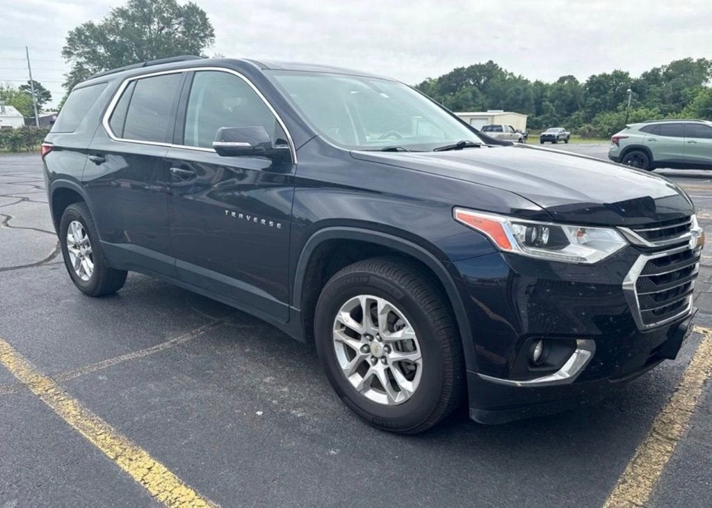 2020 Chevrolet Traverse LT Cloth
