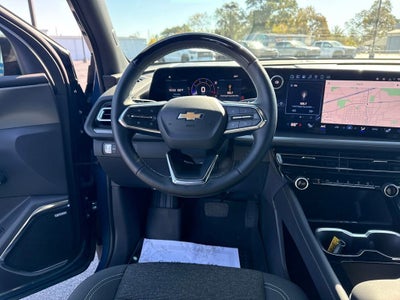 2025 Chevrolet Traverse LT