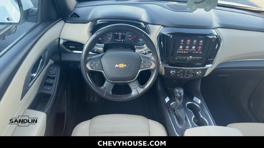 2022 Chevrolet Traverse LT Cloth