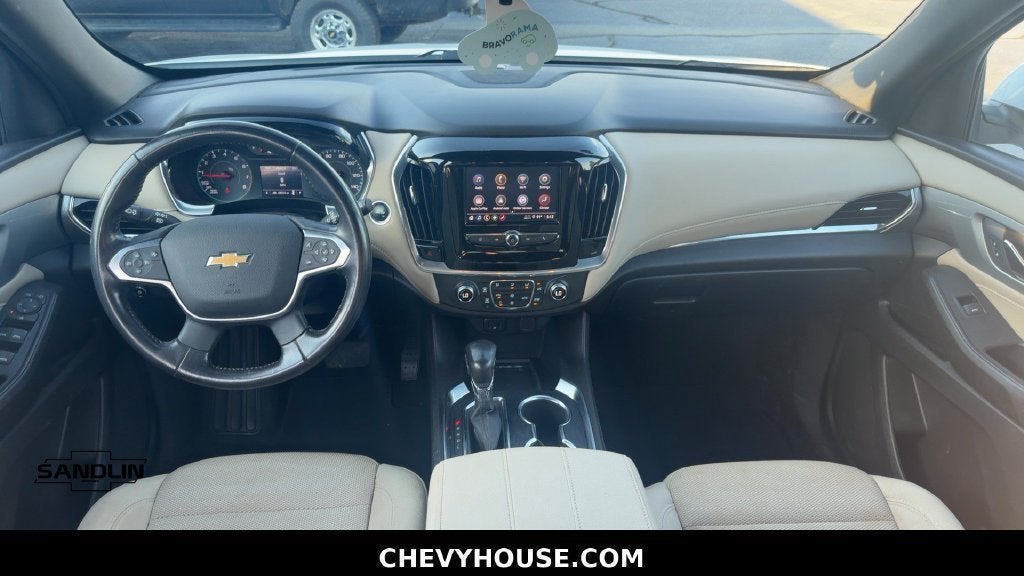 2022 Chevrolet Traverse LT Cloth