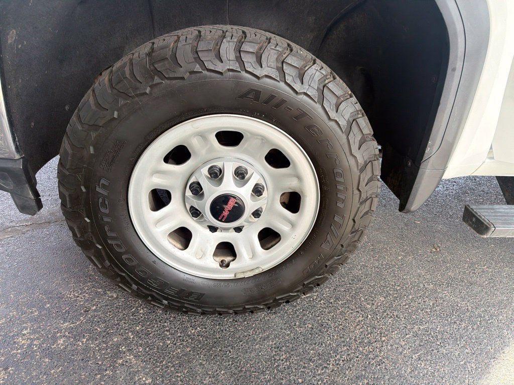 2023 GMC Sierra 2500 HD Pro