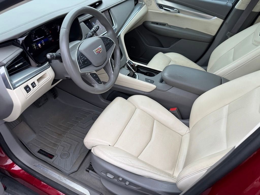 2017 Cadillac XT5 Luxury FWD