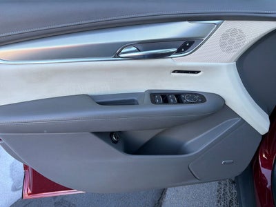 2017 Cadillac XT5 Luxury FWD