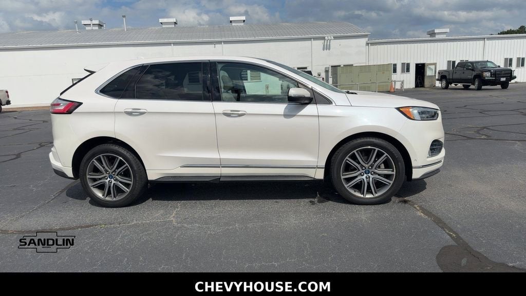 2019 Ford Edge Titanium