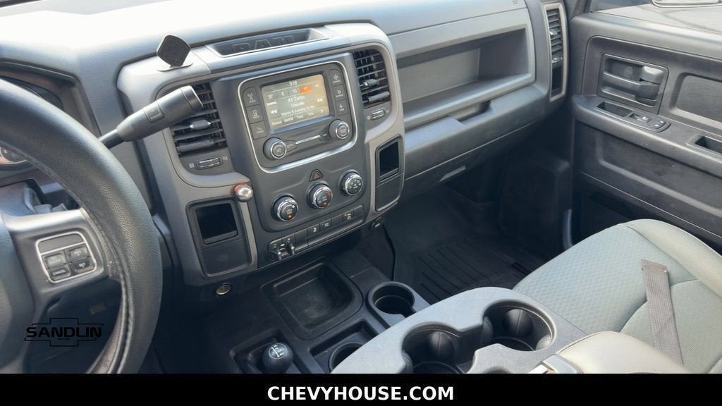 2017 RAM 2500 Tradesman Crew Cab 4x4 6'4" Box