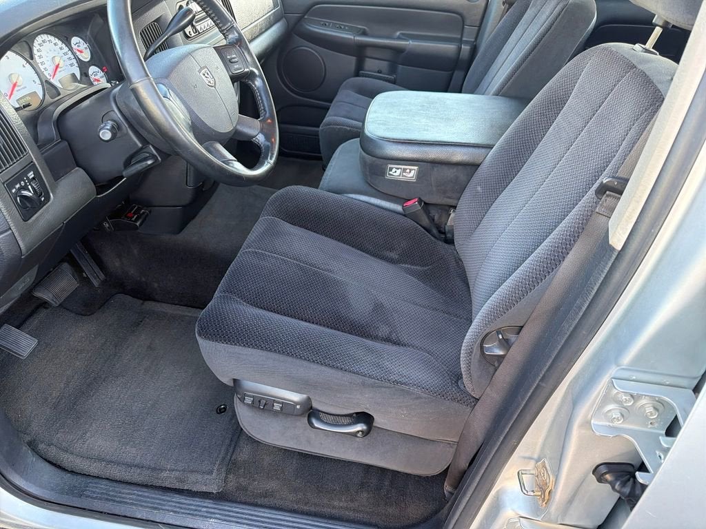 2004 Dodge Ram 2500 SLT