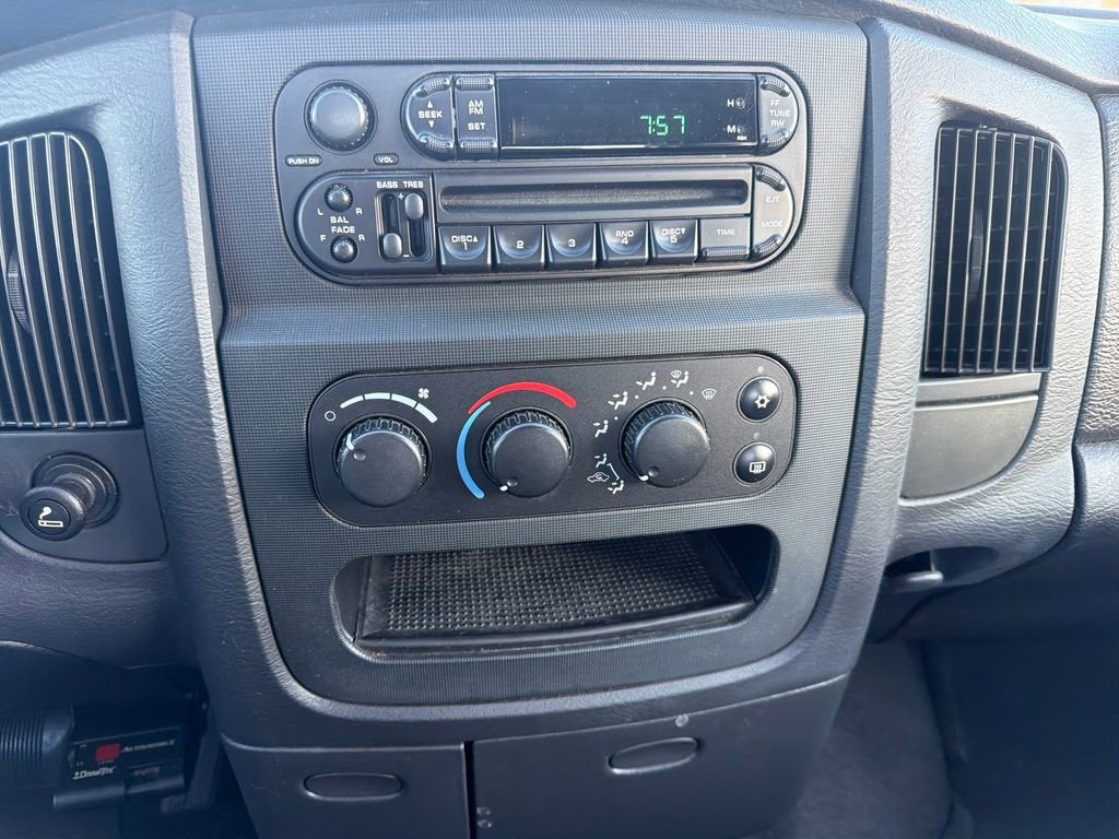 2004 Dodge Ram 2500 SLT