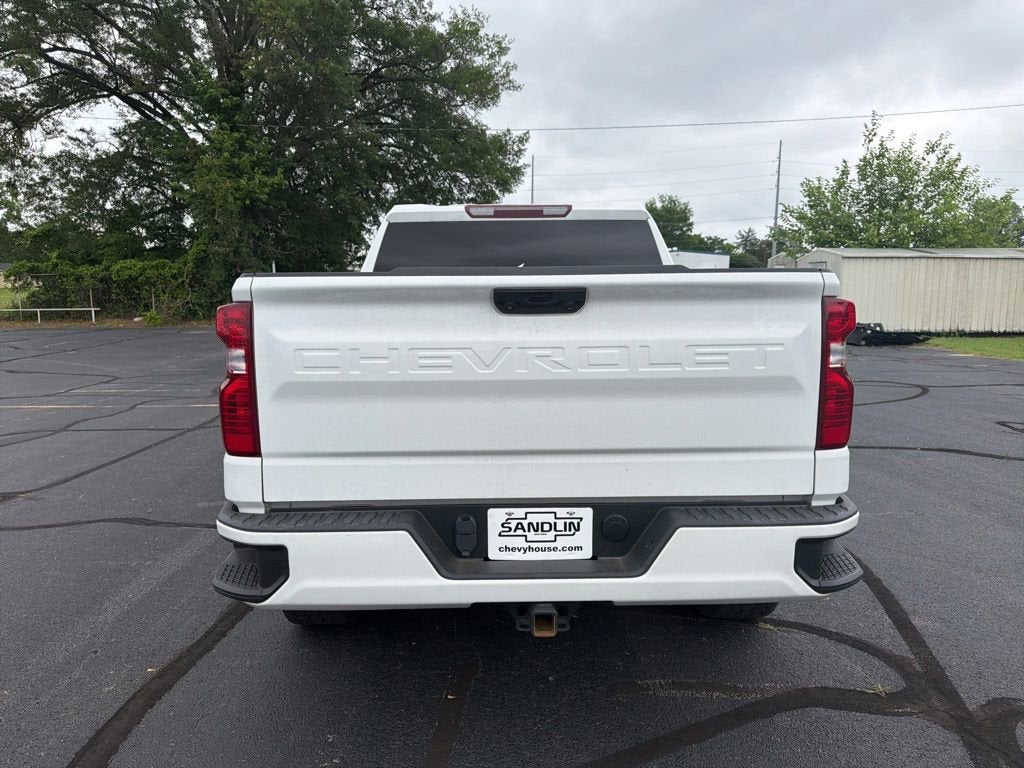 2022 Chevrolet Silverado 1500 Custom
