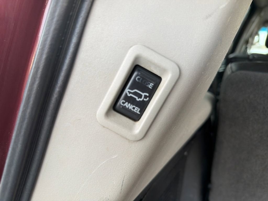 2011 Nissan Armada Platinum