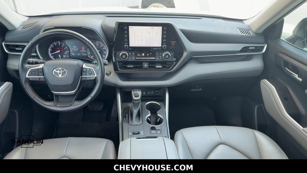2022 Toyota Highlander XLE
