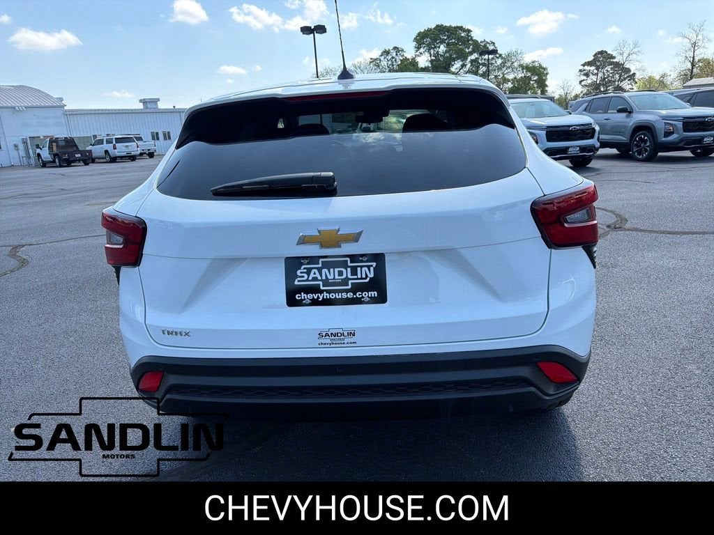 2026 Chevrolet Trax LS