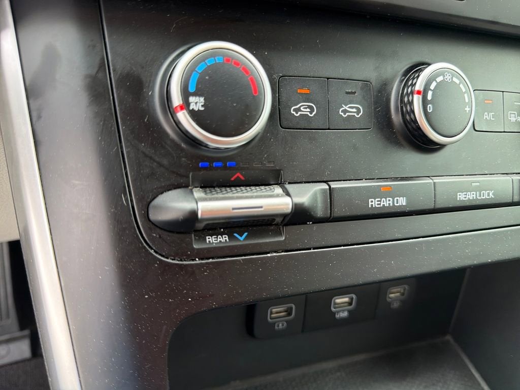 2024 Kia Carnival MPV LX Seat Package